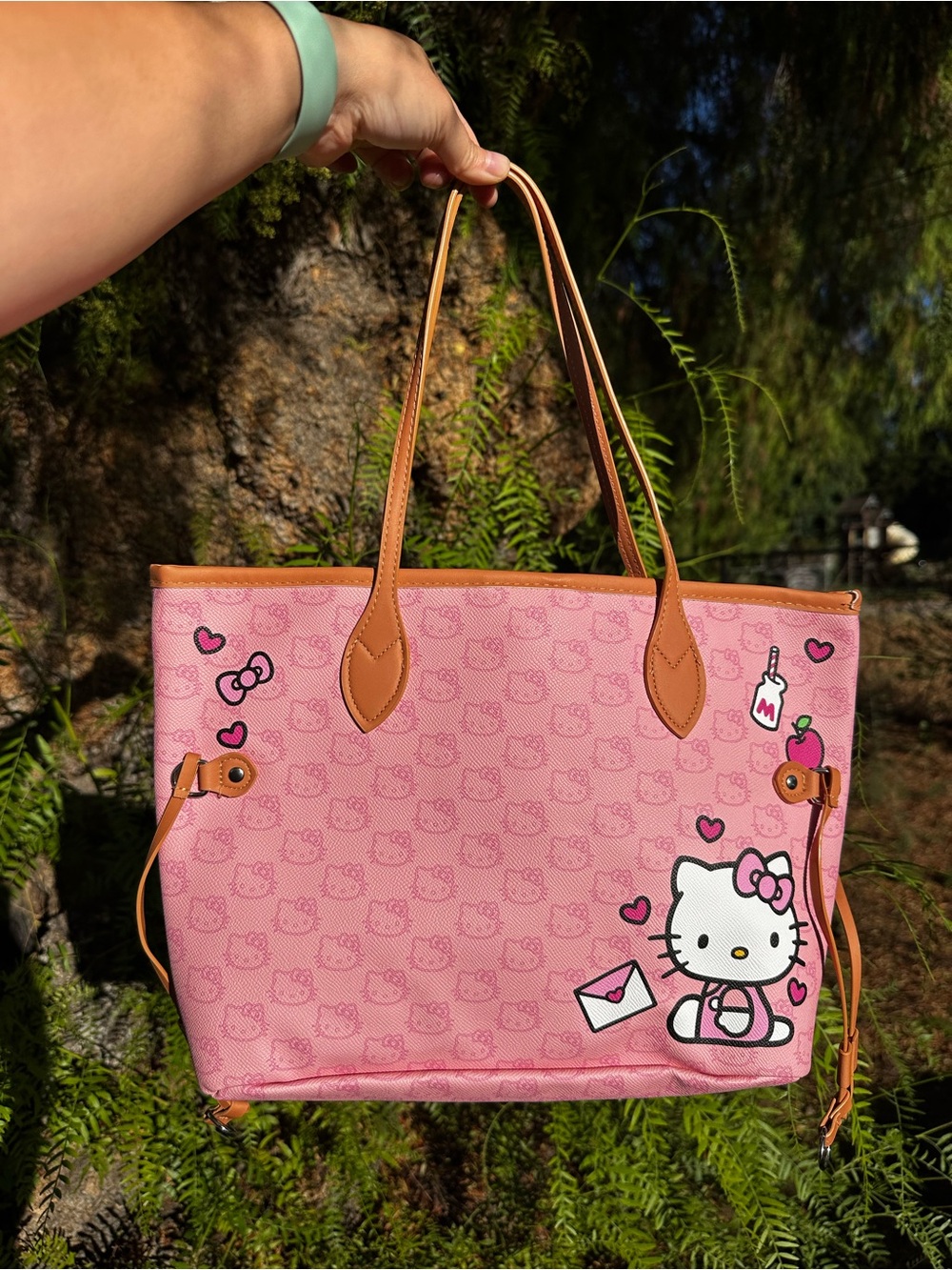 Hello Kitty Pink Tote Bag with Tan Handles NWT
